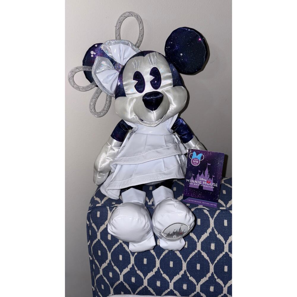 NWT Minnie Mouse: The Main Attraction Series - Space Mountain